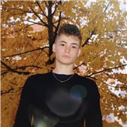 Profesor de matematicas entre otras asignaturas, dispuesto a dar clases a personas con dificultades en la primaria, eso, bachillerato